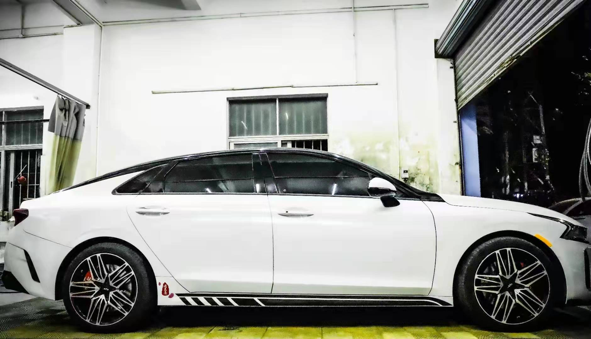 K5 凱酷高顏值、高性能，重新定義B級(jí)車(chē)體驗(yàn)標(biāo)桿！改裝亦不能少